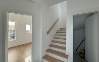 Duplex cu 4 camere si teren generos de 352 mp – Mosnita Noua - Poză 6