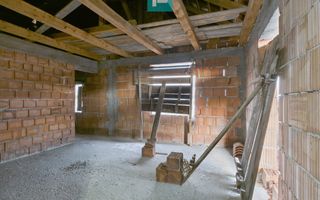 Proprietate impresionantă între Curtici și Macea - Poză 26