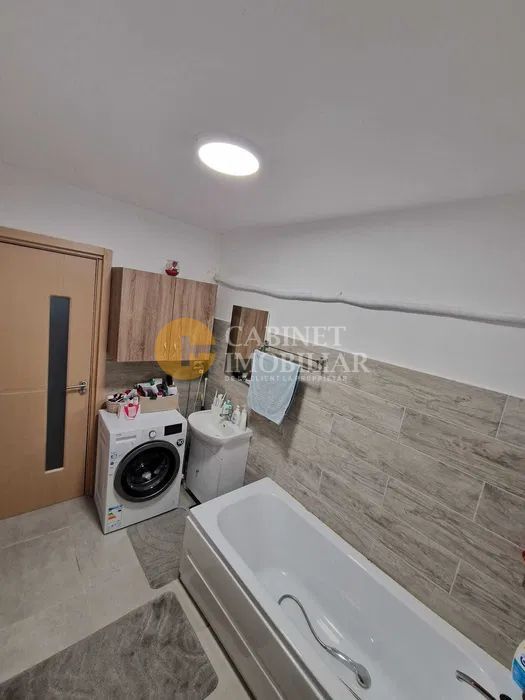 Cug - 2 Camere Decomandat + Loc De Parcare - Poză 5