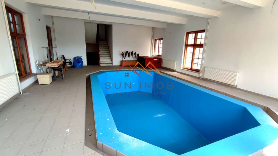 VILĂ DE VÂNZARE | CORNU DE JOS | 2.392 MP TEREN | PISCINĂ | 250.000 - Poză 6