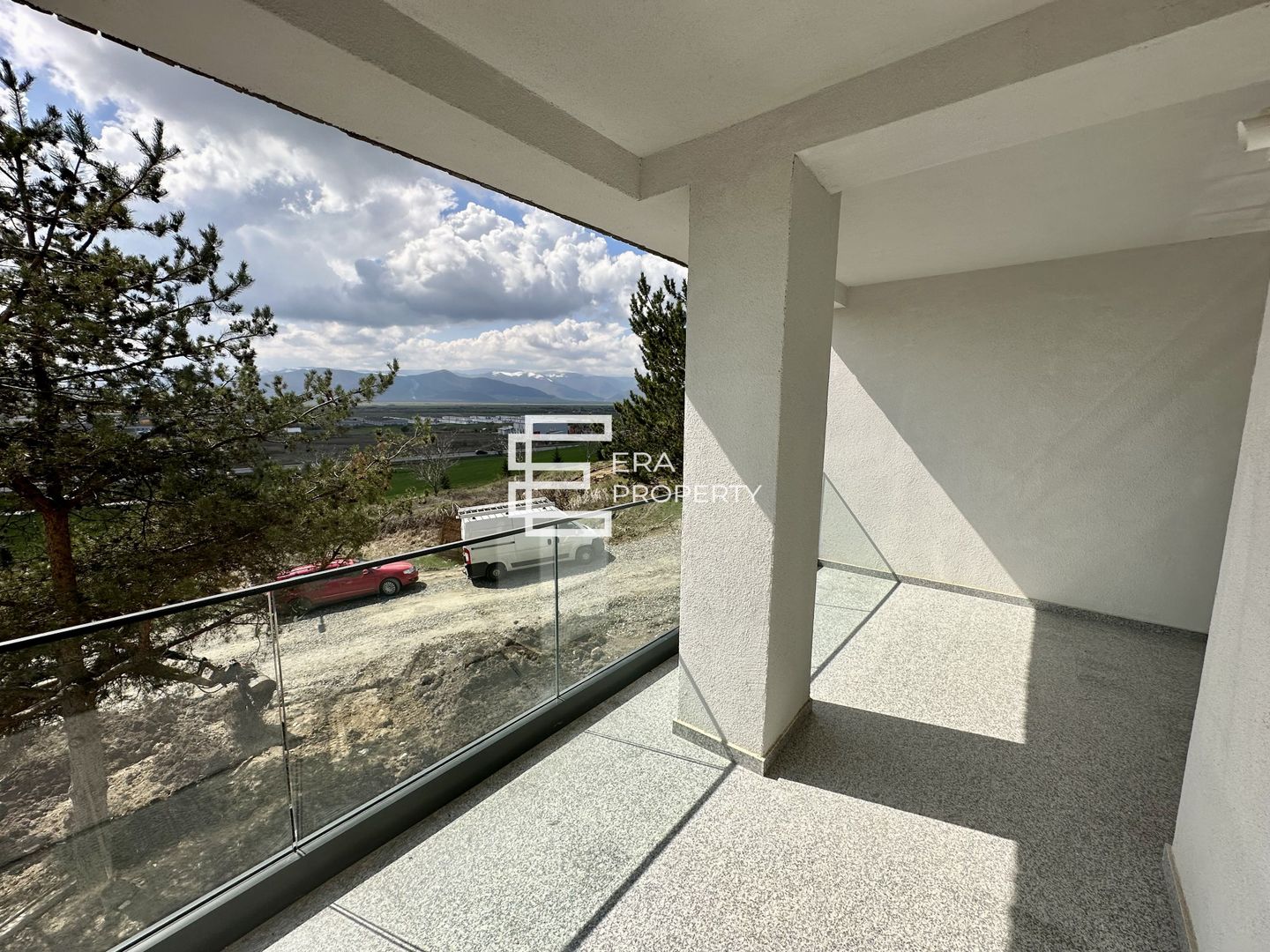 Apartament 2 camere - etaj 1- terasa 18 mp - zona Aeroport Sibiu - Poză 5