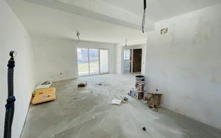 Casa P semifinisata ï¿½n comuna Paleu - Poză 6