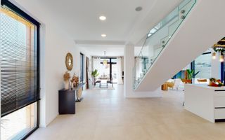 Vilă Modernă cu Finisaje High-End, aproape de București - Poză 3