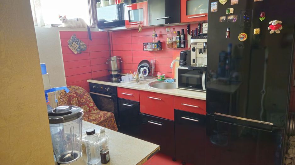 De vanzare ap 2 camere+curte proprie 70mp, Bragadiru - Poză 5