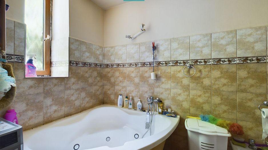 Casă cu livadă de pomi în Dorobanți - Poză 11