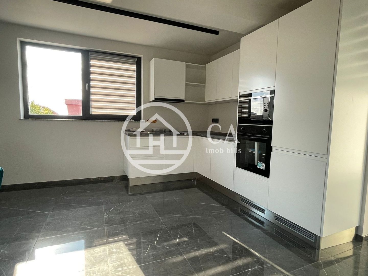 Apartament cu 2 camere de inchiriat in cartierul Grigorescu  Oradea - Poză 4