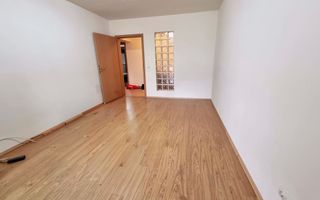 Apartament 2 camere, decomandat, cartier rezidential, Cetate - Poză 4