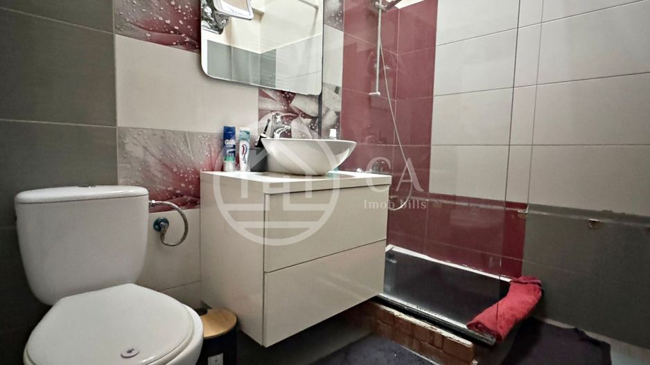 Apartament de vânzare cu 3 camere în zona Nufârul, Oradea - Poză 10