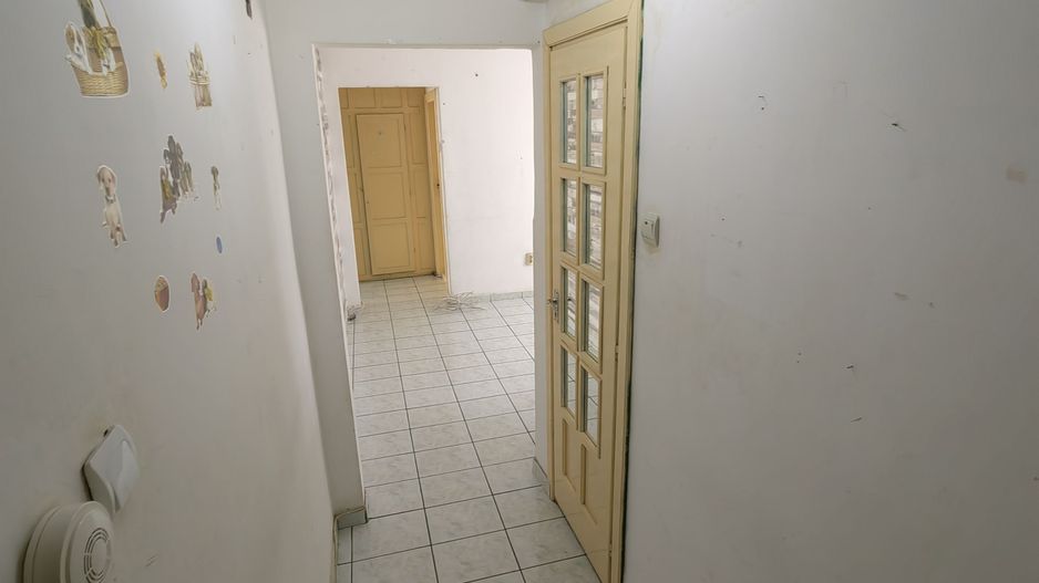 Apartament 2 camere decomandat 40 mp Simeria - Poză 1