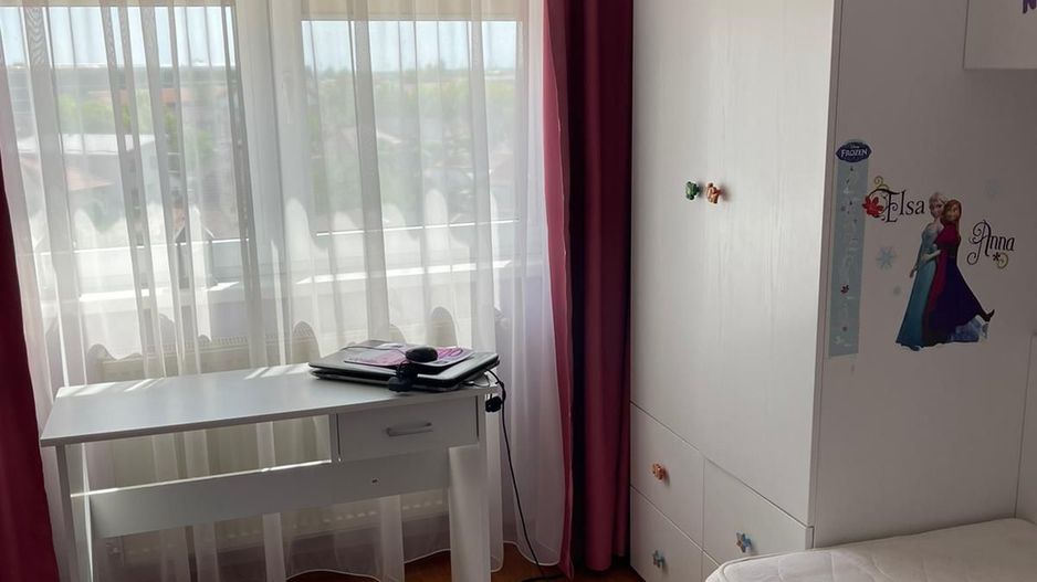 ageuropa.ro vinde ap 4 cam etajul 4 pe Blaga. - Poză 3