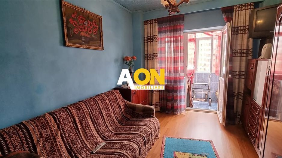 De vanzare apartament 3 camere Ampoi 2 - Poză 3