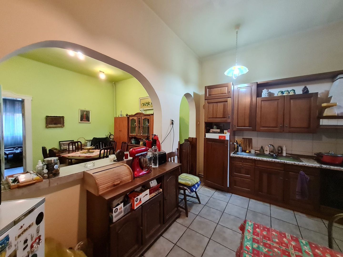 Vila generoasa,destinatii multiple - Poză 15