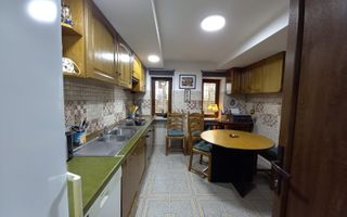 Apartament central la demisol înalt - Poză 9