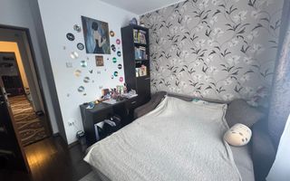 Apartament cu 3 camere, 70 mp, decomandat, garaj, Zona Fortuna - Poză 7