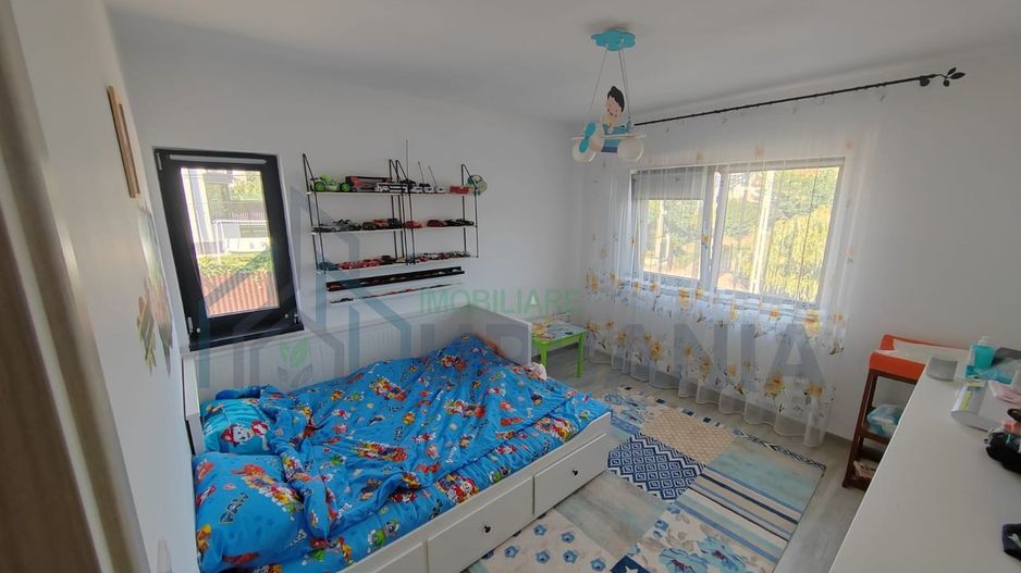 Vilă 4 camere, 2 băi, teren 488 mp, asfalt, canalizare – Bârnova - Poză 17