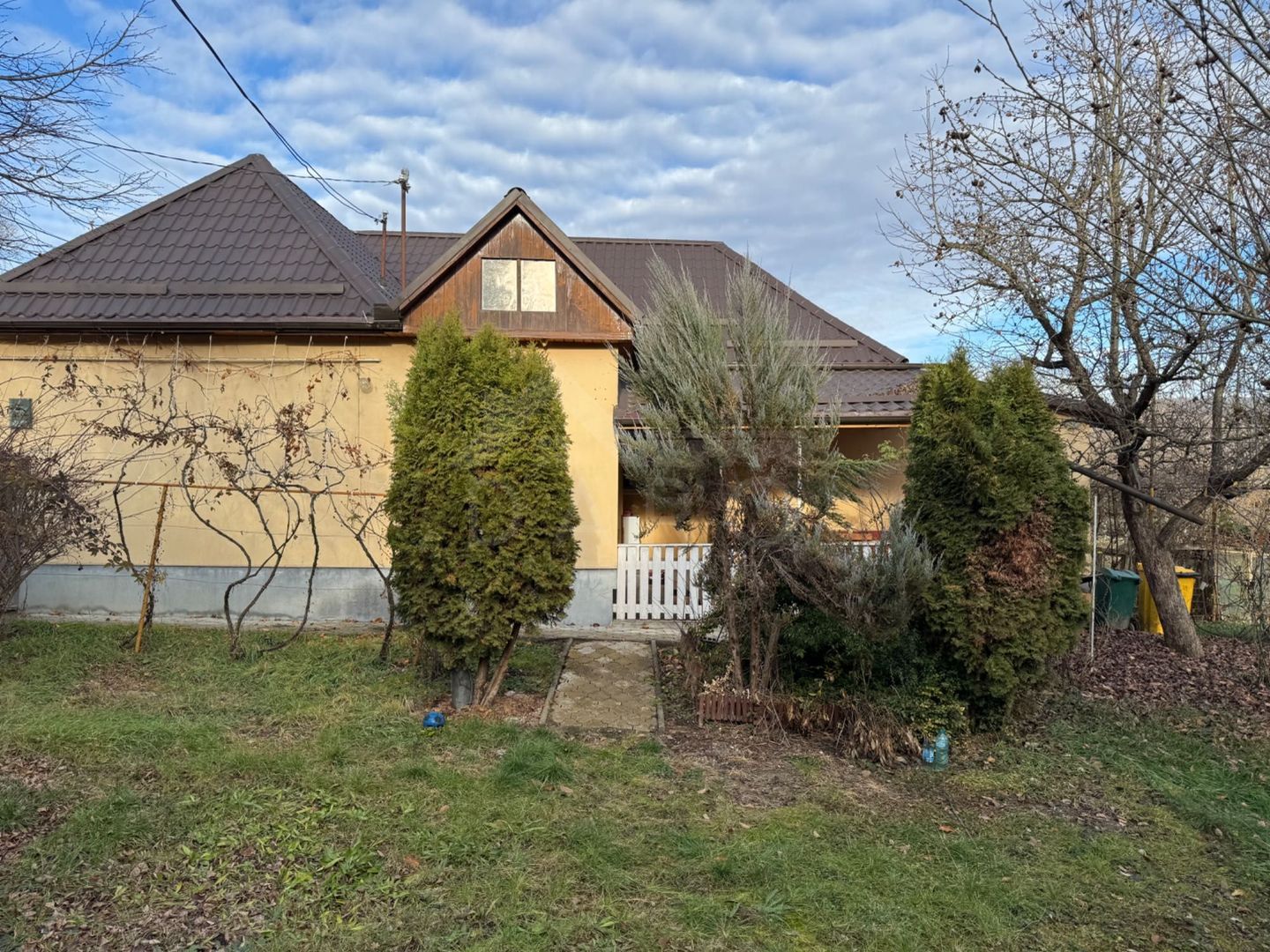 Casă de închiriat în Cerghid, județul Mureș, pentru o familie care caută liniște cu acces rapid spre Tg. Mureș - Poză 4