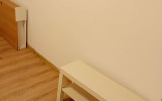 Garsoniera renovata, centrul vechi, centrala proprie, imobil fara risc - Poză 3