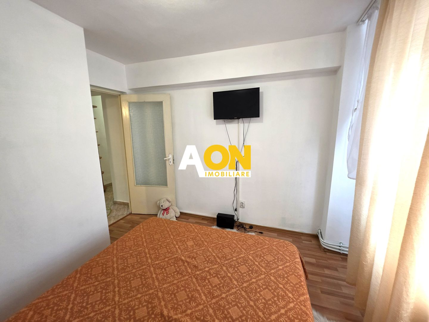 Apartament 3 camere decomandat, etaj 1, zona Tolstoi Cetate - Poză 12
