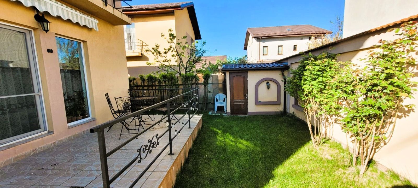Casă 4 camere P+1 de vanzare   Domnești - Poză 19