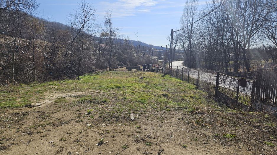 Teren 690 mp, deschidere 50 m, utilități – 1 km Primăria Ștefănești - Poză 9
