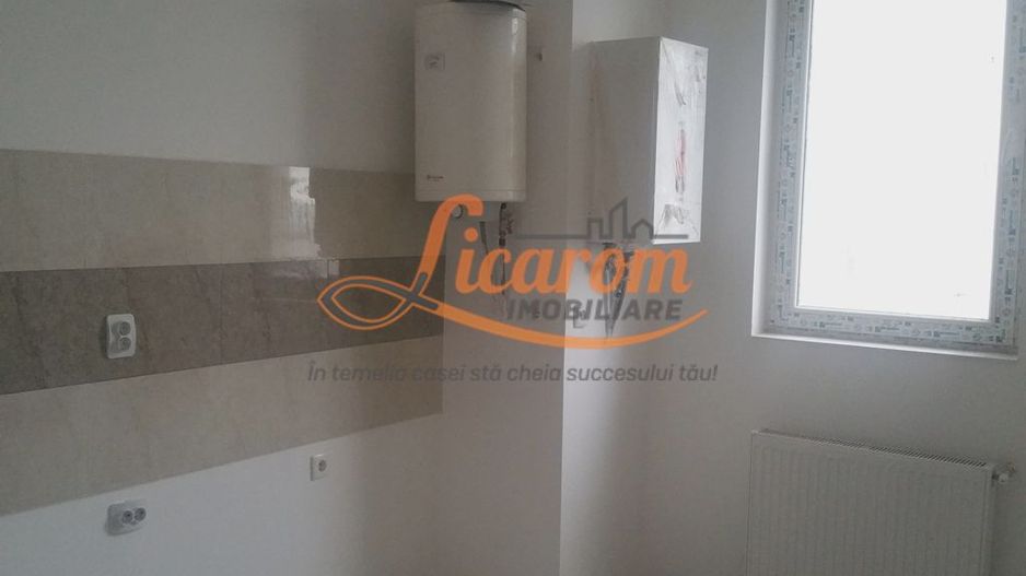 Spatiu de birou Centrul Civic  str Mihail Kogalniceanu pret 600 euro - Poză 6