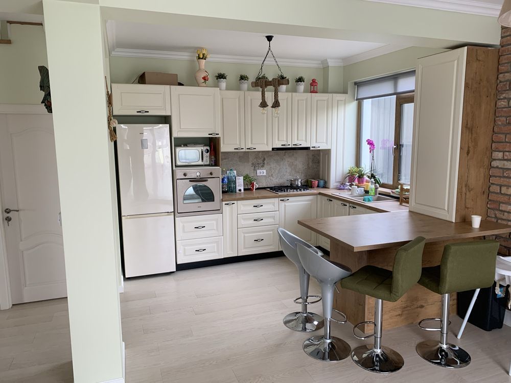 Casa Moara de Vant cu vedere superba spre lac si padure in zona SRU - Poză 4