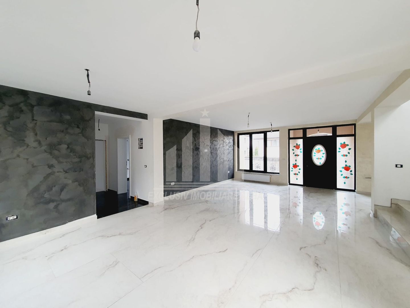 Casa de vanzare in Cetate - zona Piata - Poză 4