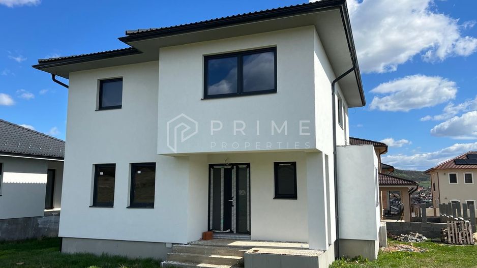 Casă individuală modernă în Corunca 150 mp utili  acces rapid Tg-Mureș - Poză 1