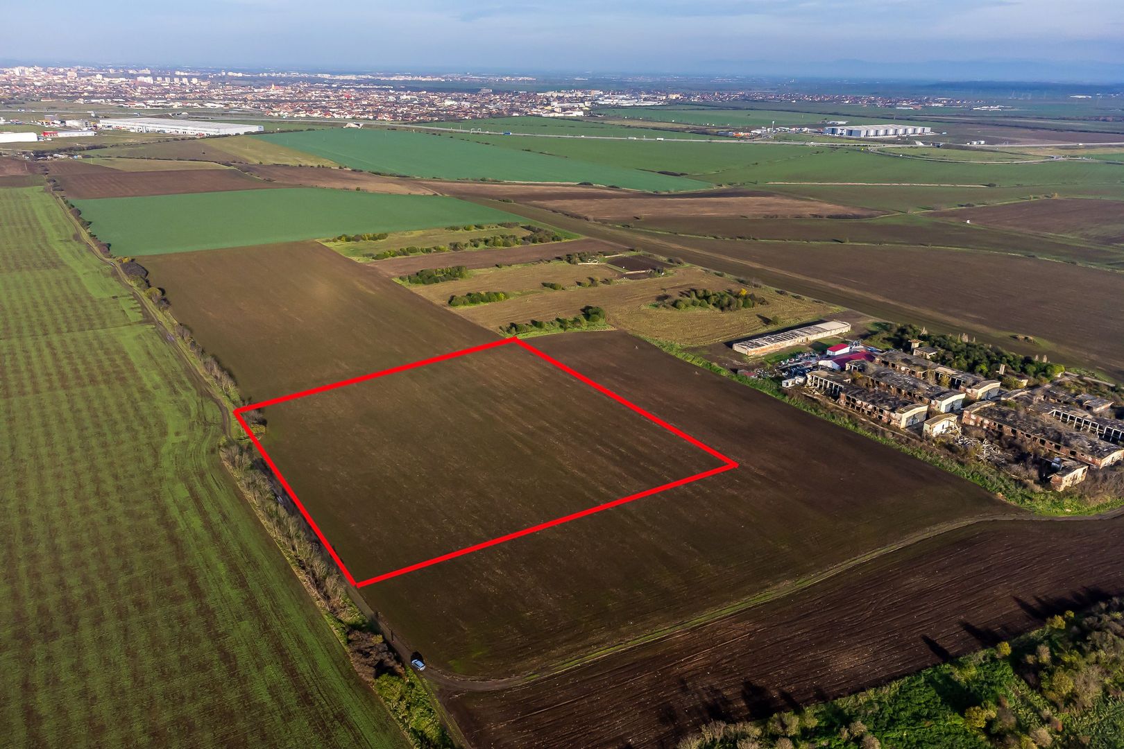 Teren 18500mp la iesirea din Aradul Nou. - Poză 1