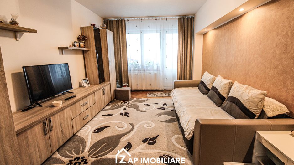 Shopping City - 3 Camere Decomandat - 69 mp Lift Nou- Finisat Modern - Poză 1