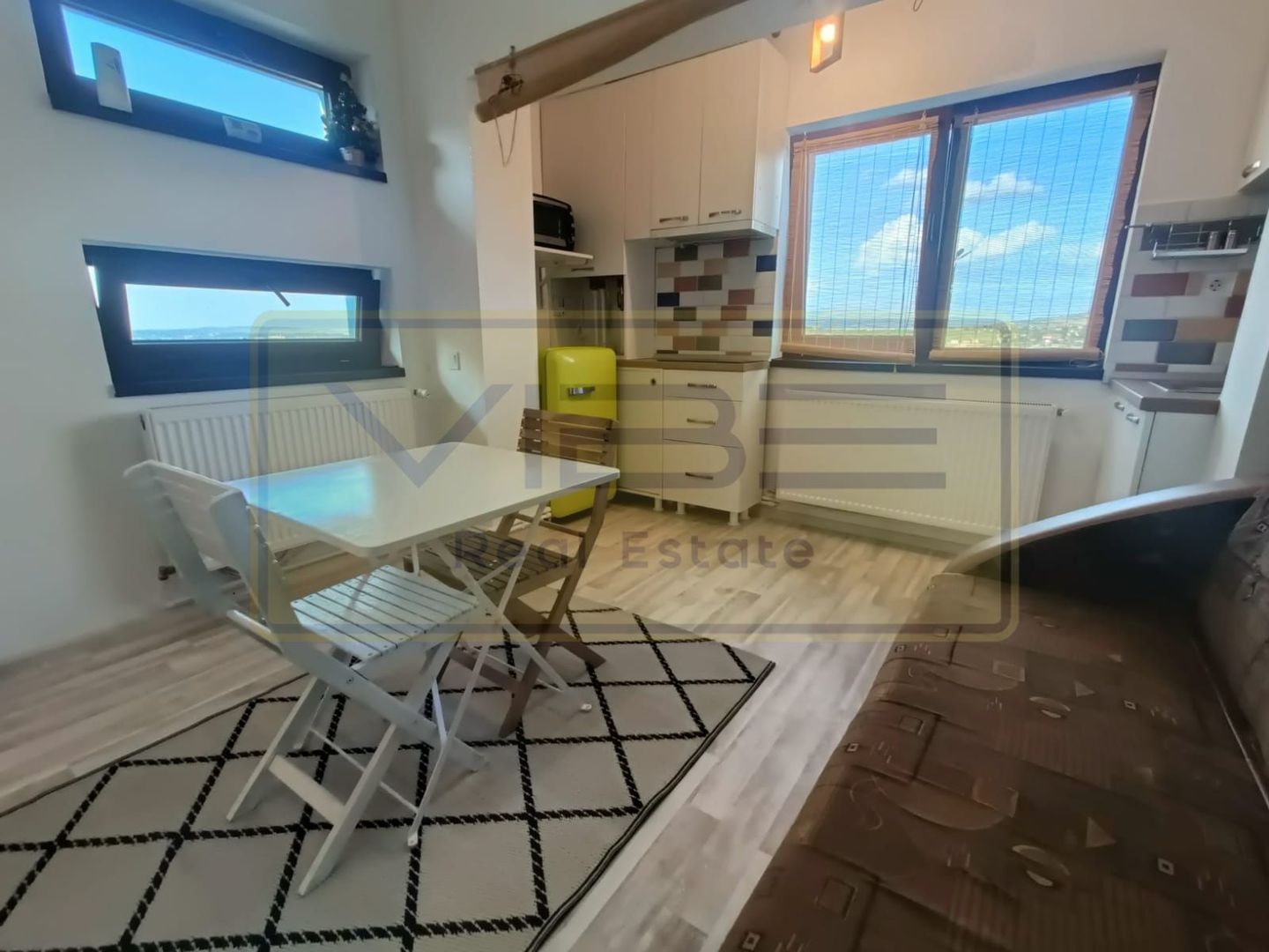 Garsoniera - 250 euro - Vișan ! - Poză 2