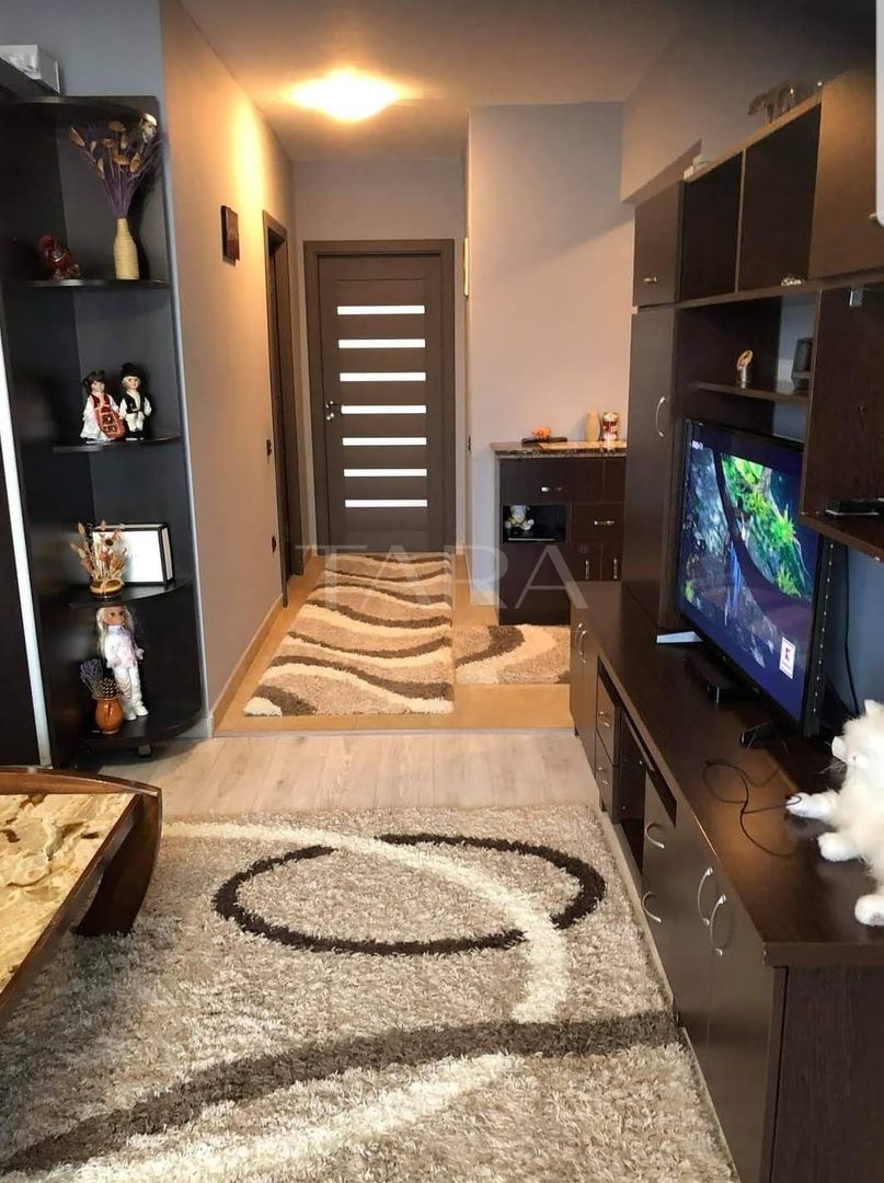 Apartament in zona Profi, central Floresti. - Poză 1