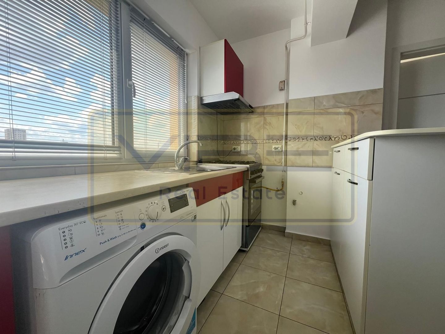 Apartament 2 dormitoare living Nicolina T Neculai - Poză 6