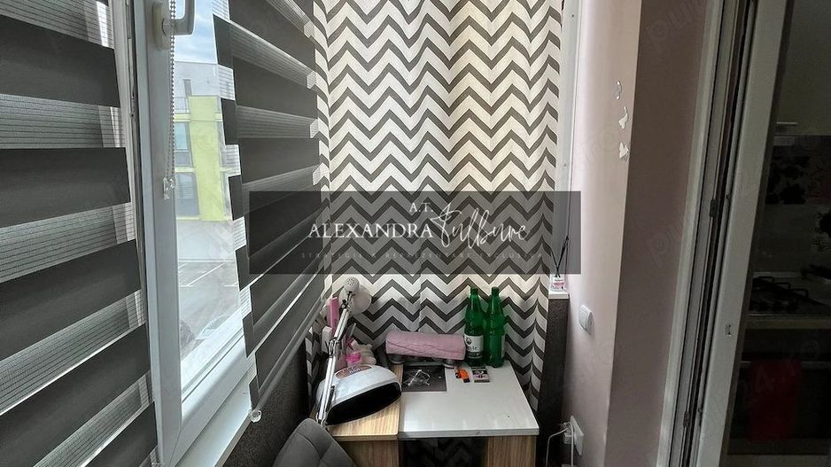 Apartament 2 camere decomandate, balcon, etaj intermediar, parcare - Poză 9
