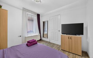 Garsonieră în Centrul Istoric Brașov Schei - Poză 12