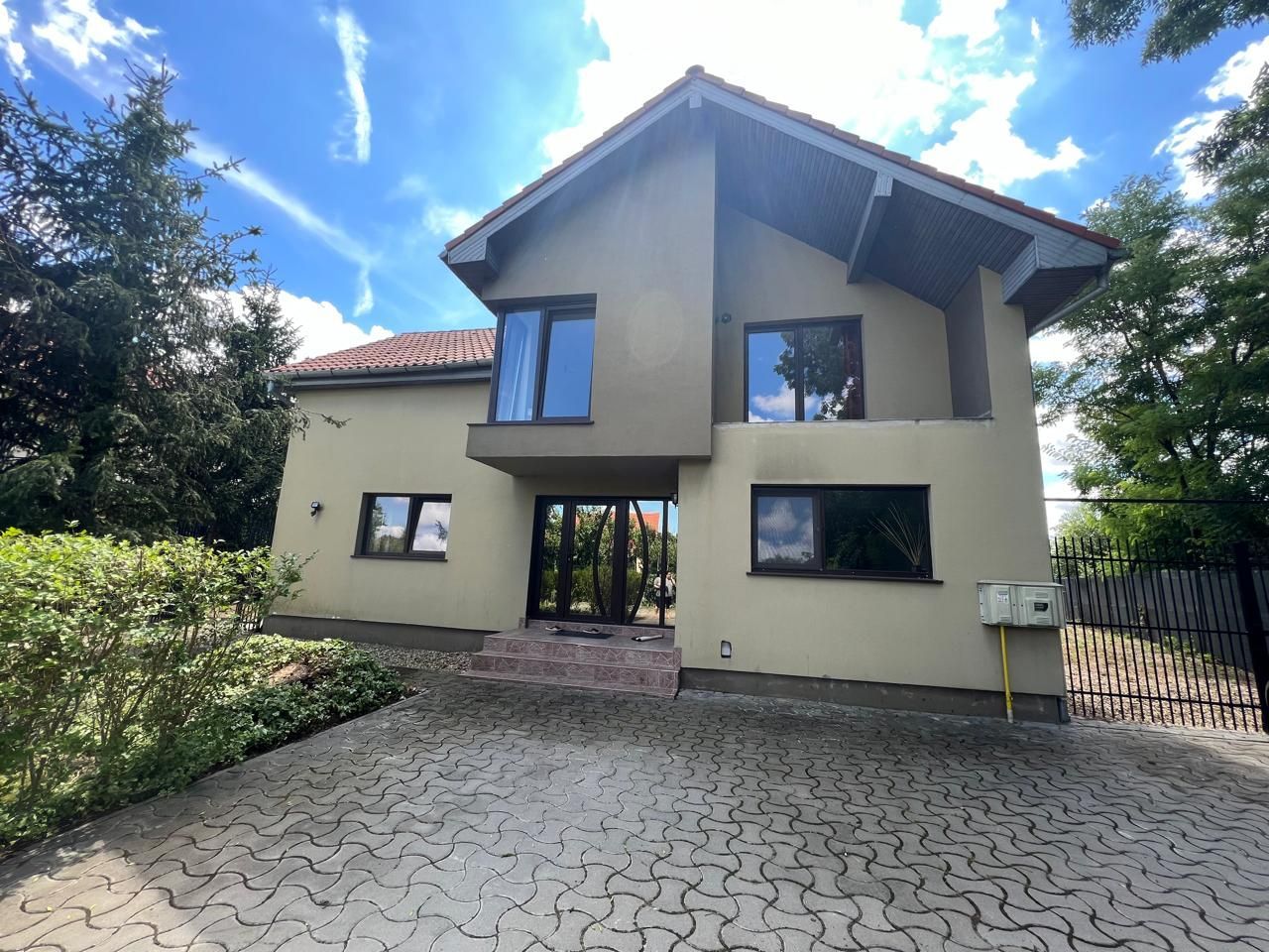 Vila de inchiriat in zona Ghiroda - Poză 1