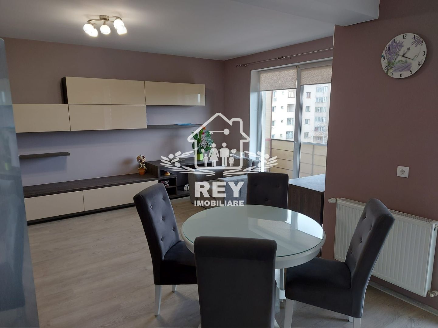 PROPRIETAR , Inchiriez apartament modern 3 camere , zona Turnisor, P privata - Poză 1