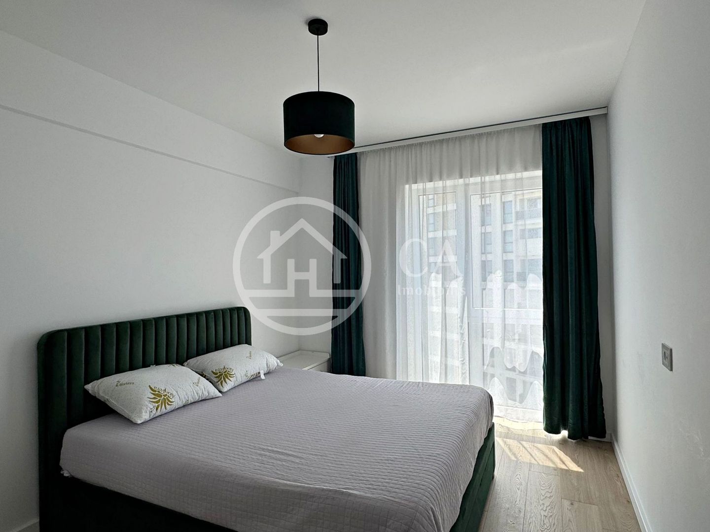 Apartament LUX cu 3 camere de inchiriat in zona Nufarul, Oradea - Poză 4