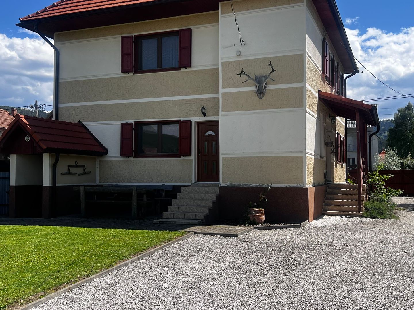 Ocazie unică! Casă de vânzare în stațiunea Covasna! - Poză 3