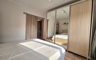 Apartament cu 2 camere de vânzare în zona Dacia Constanta renovat - Poză 4