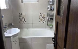 De vanzare apartament cu 2 camere, zona Scolii 7. - Poză 7