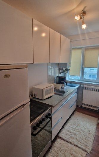 Apartament cu 3 camere de închiriat în zona Moroasa 1 - Poză 8
