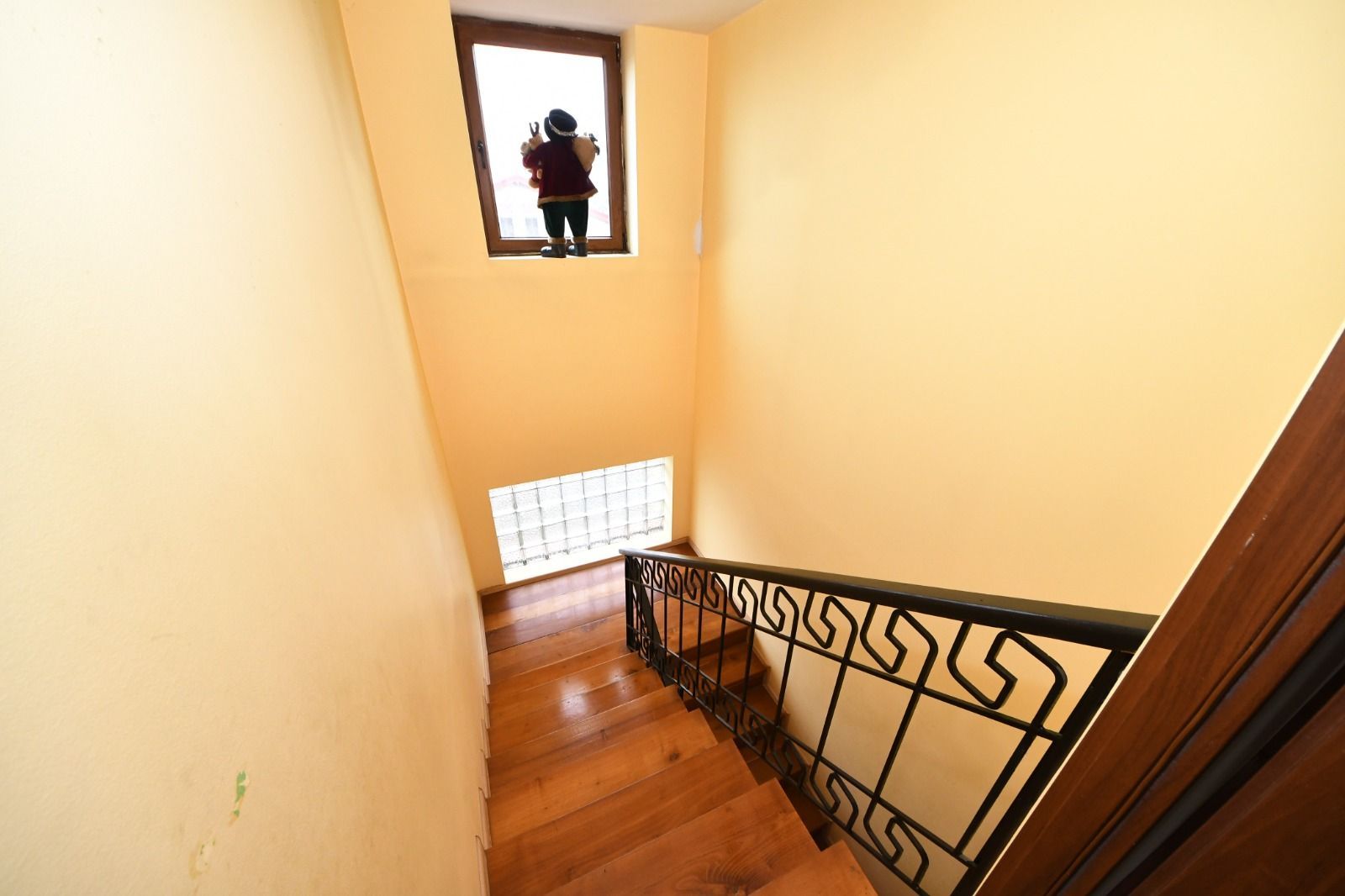 Vila spatioasa, constructie solida, zona micro 17 – Galati - Poză 16