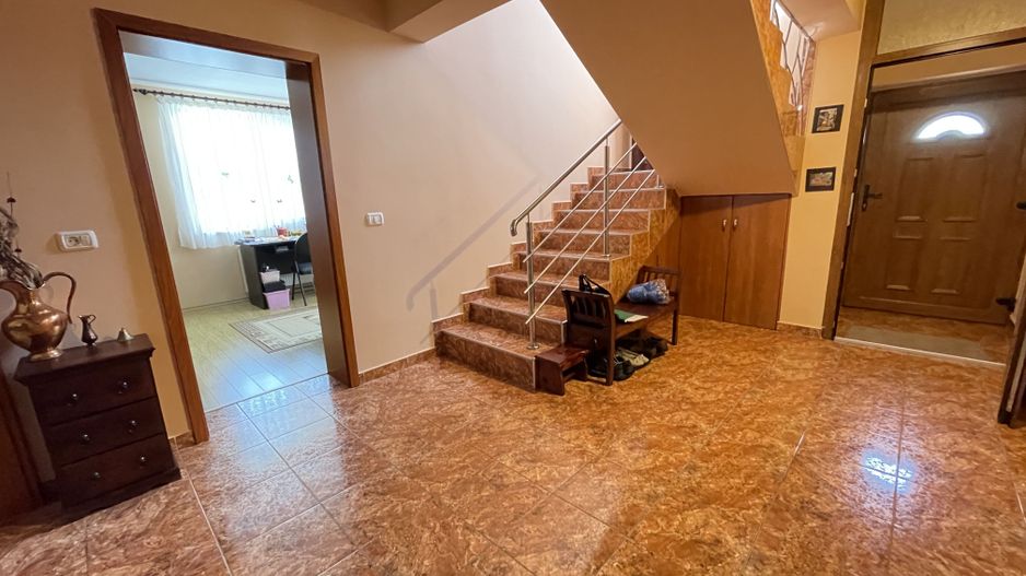 Casa P+1 in zona Blascovici - Poză 9