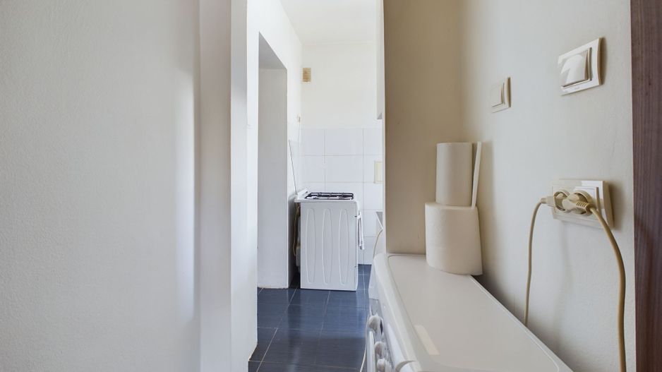 Apartament cu 2 camere renovat modern în Grădiște - Poză 9