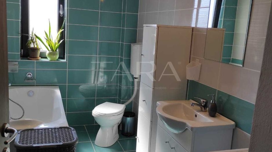 Apartament cu 2 camere, mobilat și utilat, parcare inclusă. - Poză 7