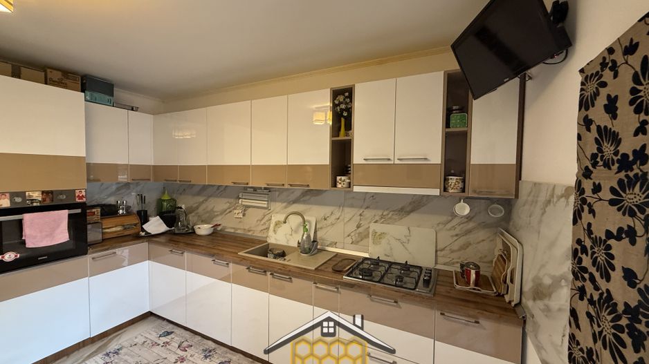 Casa Spatioasa in Cartierul Lapus – Confort, Liniste si Spatiu Generos - Poză 7