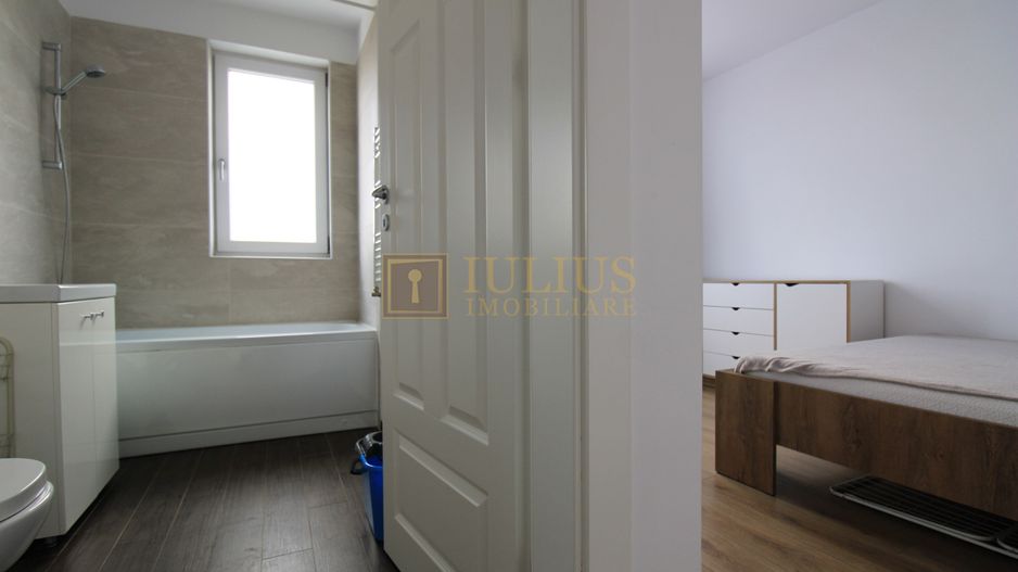 Vedere panoramica; loc parcare inclus; 2 bai/2dormitoare. - Poză 19