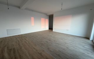 Etaj 1. Decomandat. Cu 2 bai - Poză 5