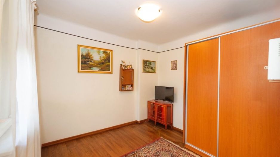 Casa de vanzare, 138 mpu, 244 teren, curte, garaj, Cartierul Domenii - Poză 17